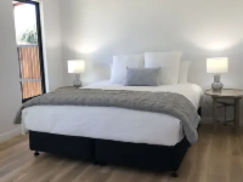 Quedji Cottage - Beautiful 2 Bed Private Cottage 3 Min Walk to Dunsborough Town. Hotels in Dunsborough