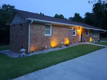 Close to Fort Eisenhower & Augusta Golf Course