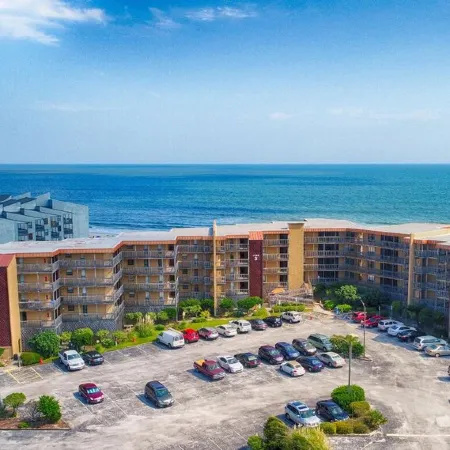 Fun in the Sun on Topsail Island at the Pelican Pad: A cozy oceanfront condo