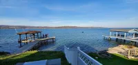 LakeSide Escape on Canandaigua Lake : Finger Lakes
