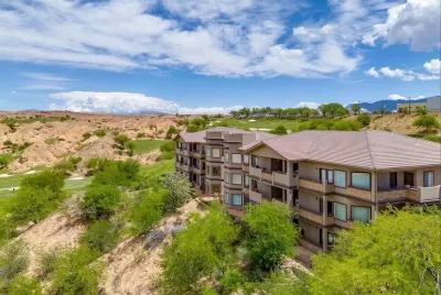 Spacious 2BR Condo with Secondary Suite on Wolf Creek Golf Course – Sleeps 8!
