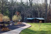 The Lehigh Cabin - Riverfront Escape- 1 mile private river - Chalets