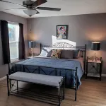 Private Retreat Bungalow-One Level, 2 blocks from Beach w/Porch & Deck