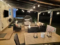 Stylish Beach Home! Hot Tub, Outdoor Living, Game Room, Fire Pit!!