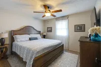 Sunset Hollow - Lakefront MM22 near dining/attractions - bring the whole family!