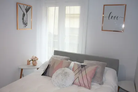 Apartment with private terrace