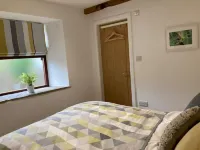 Weaver’s Den, a cosy countryside retreat