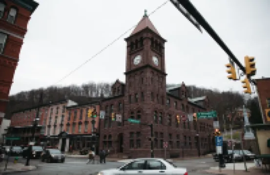 Log Home in a Peaceful Wood in Jim Thorpe