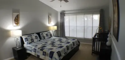 Mackarosa . Tampa Bay Luxury Pool House..