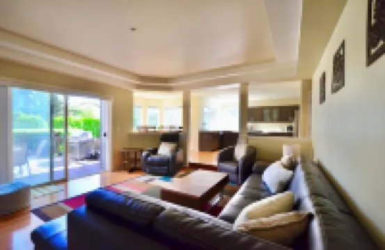 Wonderful 4-Bdrm, 2.5 Bath Home in Renton,15 Min to Seattle,2 Min to Coulon Park