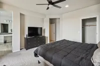 Ski & Relax: Updated Townhome Near Downtown, Casinos & Board Games! Hôtels à proximité de : Reno Air Racing Association