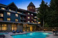 Delta Hotels Whistler Village Suites - Swimmingpools