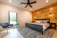 Eagle Bluff Cabin at Greers Ferry Lake
