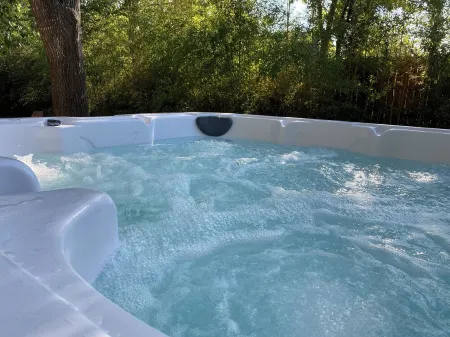 Historic 5/4 • Spacious • Sleeps 16 • Hot Tub • Pool • A&M Отели рядом с Bryan