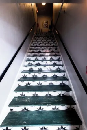 Boutique hotel in historic downtown Seneca. Room #5, two King beds. Отели рядом с достопримечательностью «Парк округа Юг Ков»