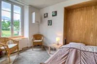 Gite La Brise 2/4 people 6kms from the puy du fou park