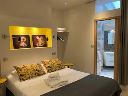 La Maison des Cochers- appartement du rez de chaussée Отели рядом с достопримечательностью «Парк Мини-Шато»