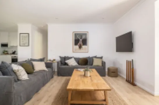 Entire House -The Kingsley, King Valley