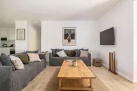 Entire House -The Kingsley, King Valley