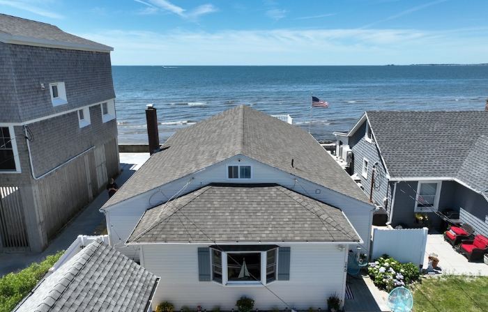 Waterfront oasis 4 bdr house in Old Saybrook direct waterfront amazing sunsets
