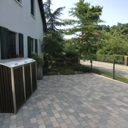 Quietly located vacation apartment with garden Отели в г. Борн-на-Дарсе