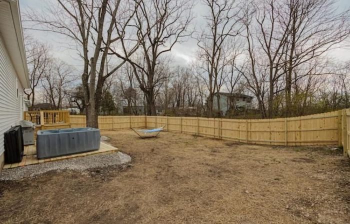 New build modern home 3BR with Hot Tub & ping pong