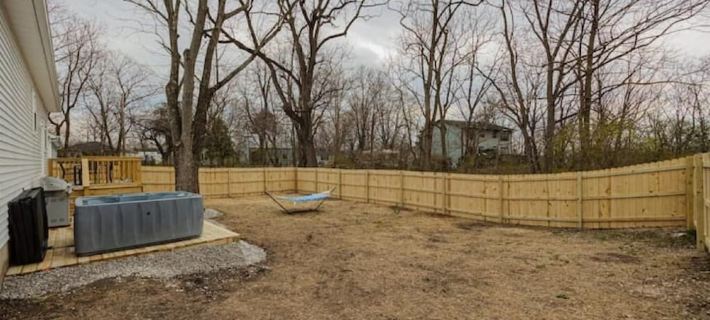 New build modern home 3BR with Hot Tub & ping pong Hotels in Delaware County