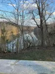 Lake Cumberland Lakeside Cabin