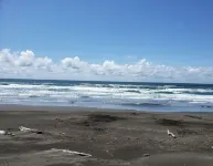 Modern renovated family friendly home close to beach and restaurants Hotel a Westport