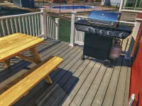 Upscale Spacious OOB Beach House - Seasonal Heated Pool