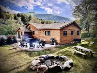 Ultimate Cabin Getaway with Hot-Tub and Fire Pit