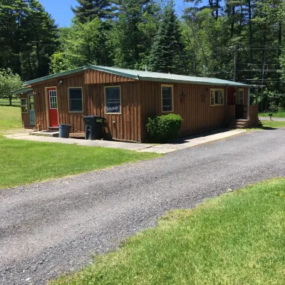 Dancing Horse Lodge Hotels in Pittsfield