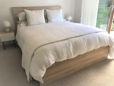 Outstanding! White House Tasmania, Boat Harbour Beachoff Season Specials!