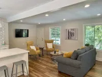 The Parkville Nook Hotels in Sioux Township