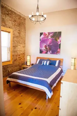 * Best Location on the Wine Trail! * Hiking Trail 1 min away * Wi-Fi *
