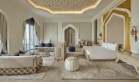 Hilton Salwa Beach Resort & Villas - parcheggio