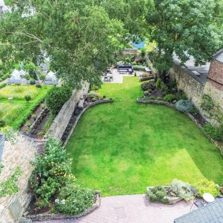 CROSS HOUSE APARTMENT Dog Friendly Barn Conversion in the Heart of Warkworth