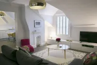 Deluxe 1 bedroom apartment