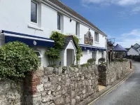 Port Eynon Beach Cottage - short walk to Port Eynon beach and village amenities Hotel a 
