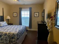 Gorgeous and Large Condo, Elevator, Pool, Ozark Views! Close to Branson strip! Hotels in 