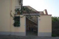 House Mary, 15 minutes from the splendid beaches of Sinis - IUN Q1172 Hotels in Nurachi