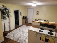 Lovely 2bdrm Apt Close to Stowe, Smugglers Notch & Jay Peak!