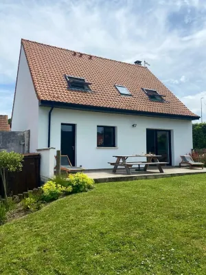 Comfortable house, 500m from the beach and 200m from coastal paths Hotels in Audinghen