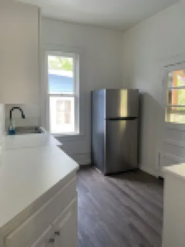 2Bed 1Bath 1930s KC Home off I-35 ~ Walking Distance to Coffee & Breakfast