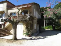 Bandol- Nice Apartment- Clim -80 m from the Sea- 4 Pers- 10 Min Walk from the Center