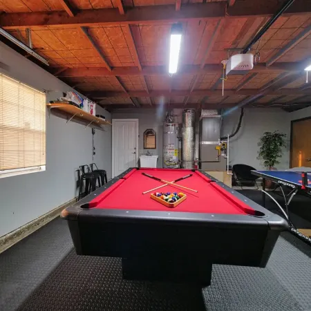 Cozy Family Retreat: Coffee Bar, Game Room and Pet Friendly
