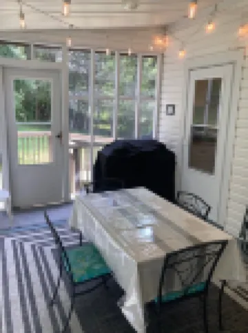 Mt Hope Heritage Home - Step back in time in this unique three bedroom home.