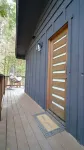 Beautiful Renovated Cozy Forest Home in Crestline with Hot Tub
