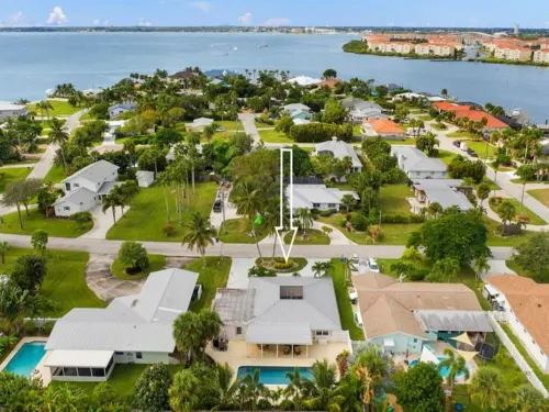 'Cup of Sea' Heated pool house! 5 min walk to the Beach.