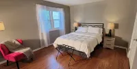 Charming 2 Bedroom 3 bathroom Townhouse, minutes from Saratoga Springs!